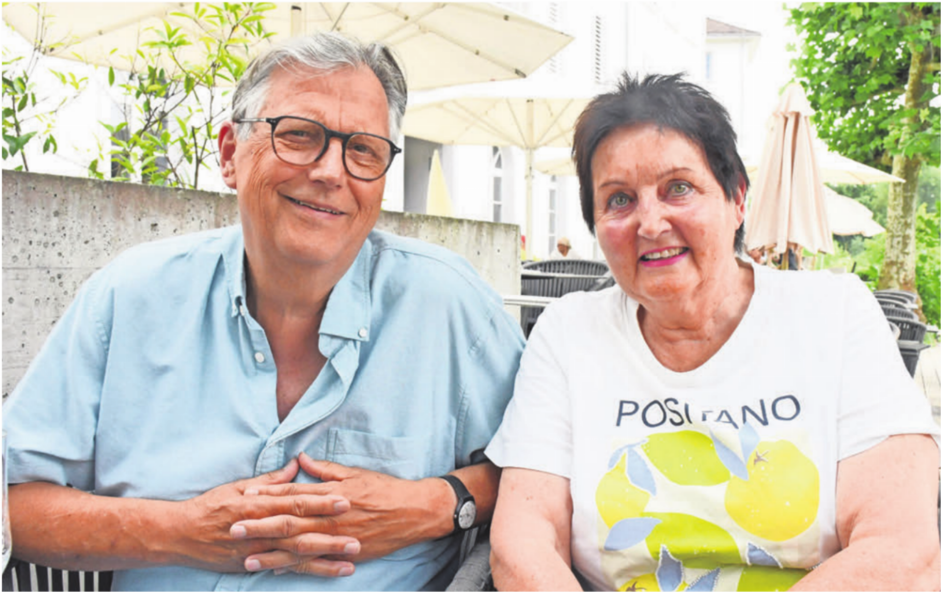 Die Kinomacher: Pitsch und Irene Bachmann freuen sich darauf, zum 32. Mal die Besucherinnen und Besucher im Open-Air-Kino begrüssen zu dürfen. Bild: Daniel Marti - Das Bild wird blockiert. – Möglicherweise durch einen aktiven Adblocker.