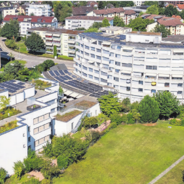 Mehr Schutzräume schaffen - Unter dem Wohn- und Pflegezentrum Bifang befindet sich eine Bereitstellungsanlage des Zivilschutzes, die nicht mehr benötigt wird. Darum soll sie jetzt zu Schutzräumen für Katastrophenfälle umgebaut und eingerichtet werden. Bild: Archiv