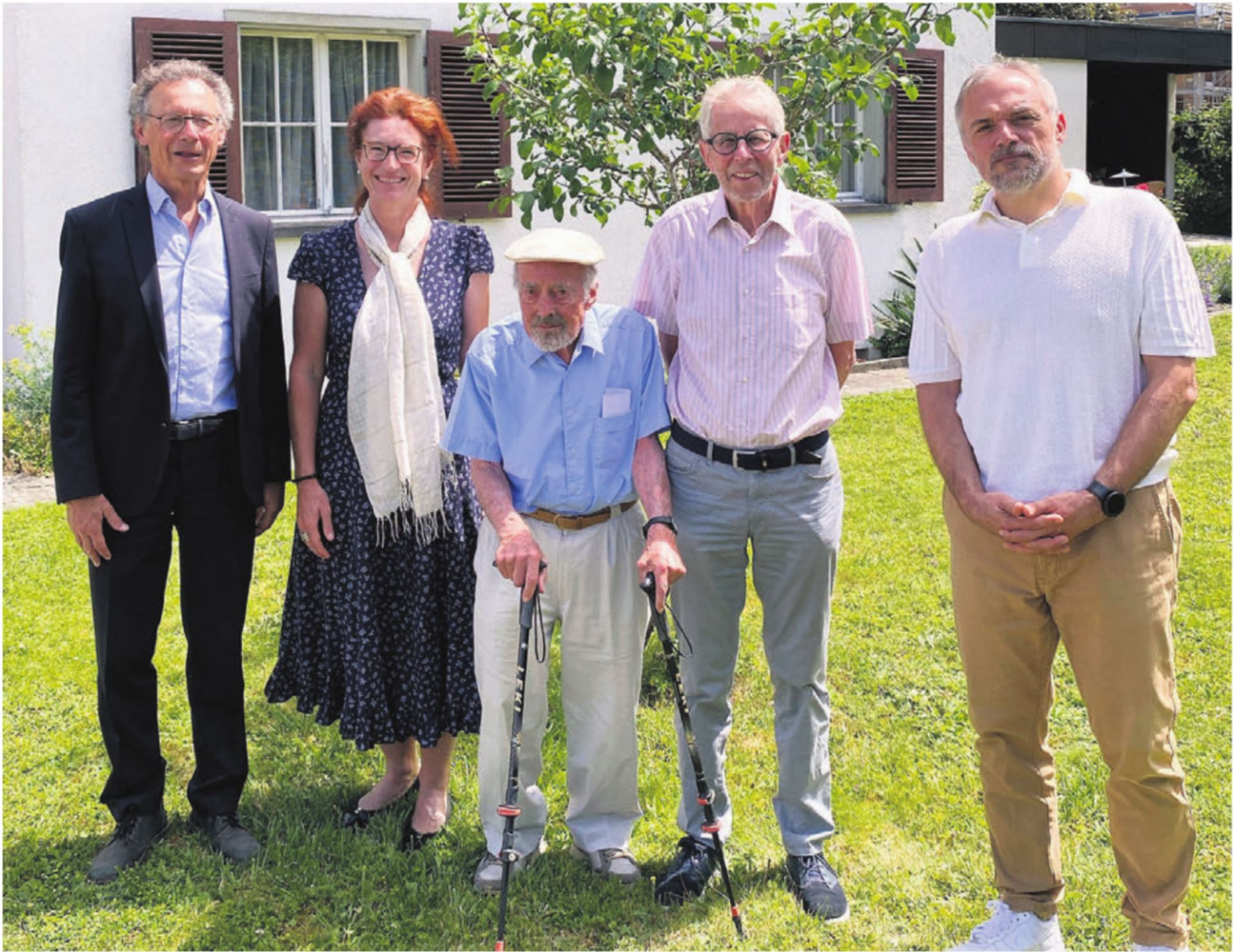 Den 80. Geburtstag gemeinsam gefeiert (v. l.): Walter Stoffel, Eva Maria Belser, der ehemalige Präsident Carl Hans Brunschwiler, der aktuelle Präsident Kurt Fricker, Jacques Dubey. Bild: zg - Das Bild wird blockiert. – Möglicherweise durch einen aktiven Adblocker.