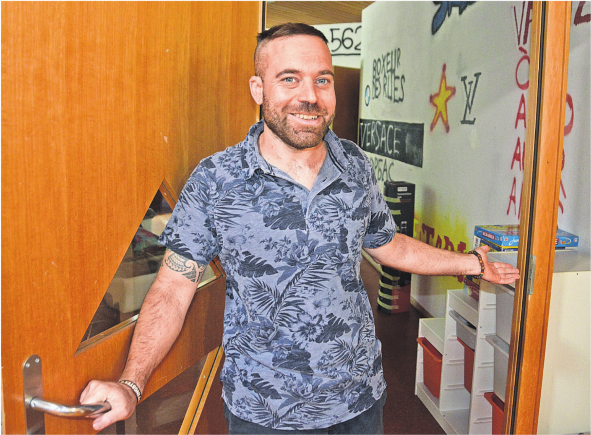 Der Jugendarbeiter Patrick Oegerli betreut die Heranwachsenden von Zufikon.   Bild: Roger Wetli - Das Bild wird blockiert. – Möglicherweise durch einen aktiven Adblocker.