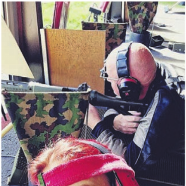 «Nur ich und mein Gewehr» - Im Schiessstand fühlt sich die Freiämterin wohl. Bilder: zg