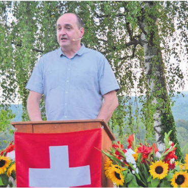 Mutig bleiben - In seiner 1.-August-Rede betonte Motorex-CEO Edi Fischer, dass es heute viele tolle junge Leute gibt.    Bild: rwi