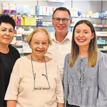 «Das wird der richtige Schritt sein» - Viermal der Name Moser, drei Generationen, von der Firmengründerin bis zur jetzigen Führung (v. l.): Corinne, Agnes, Christoph und Michelle Moser.
Bilder: Daniel Marti / zg