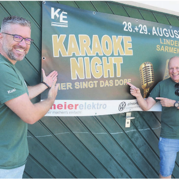 Jeder kann hier ein Star sein - Markus und Markus Keusch, Vater und Sohn, organisieren den zweitägigen Anlass in Eigenregie. «Wir sind glücklich, wenn wir anderen eine Freude machen können», sagen sie zu ihrer Motivation. Bild: Chregi Hansen
