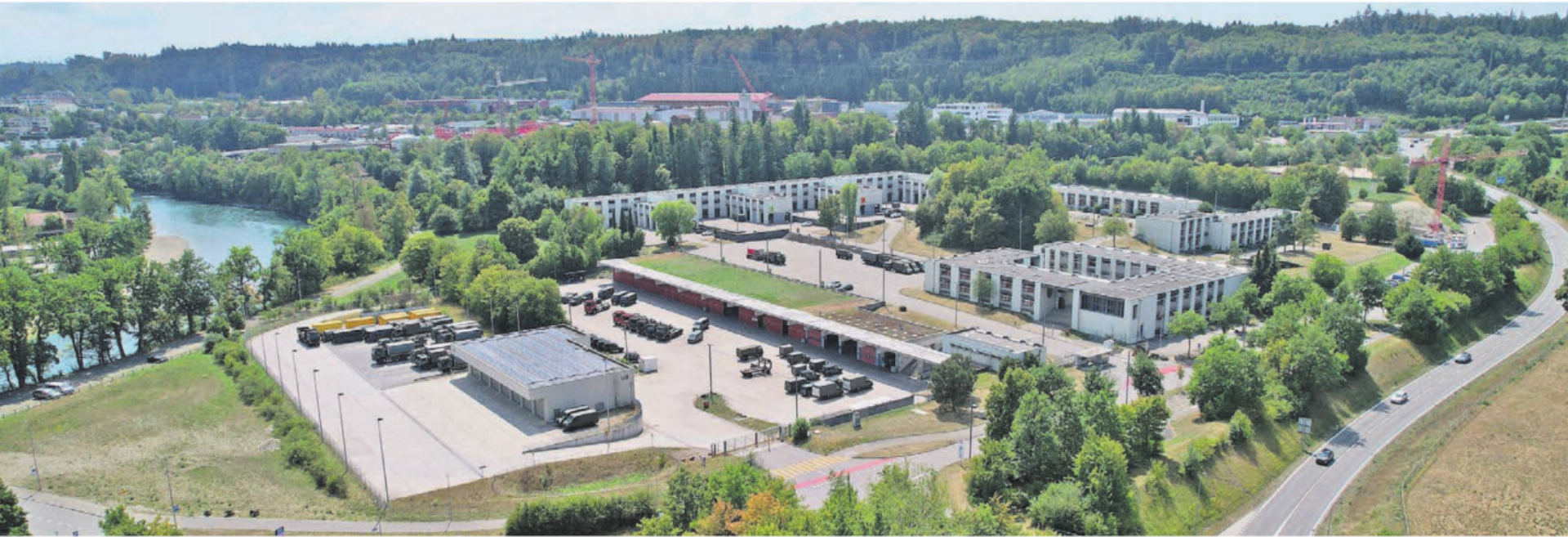Der Genie-Waffenplatz Bremgarten ist heute Standort unter anderem der Spezialisten der zwei Bereitschaftsbataillone, welche Logistik und Personal für Katastrophenhilfe im In- und Ausland stellen. Bild: zg - Das Bild wird blockiert. – Möglicherweise durch einen aktiven Adblocker.