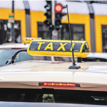 Ruftaxi statt Bus-Anschluss - Das Ruftaxi bestellen, um den Zuganschluss in Wohlen oder Boswil-Bünzen zu erreichen – so funktioniert es in Kallern.