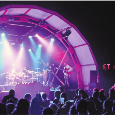 Das Festival mit Charme - Der Schriftzug ist bereits gut zu sehen: Das Open Air Stoppelfäld wird auch bei seiner fünften Auflage einiges zu bieten haben.    Bild: pd