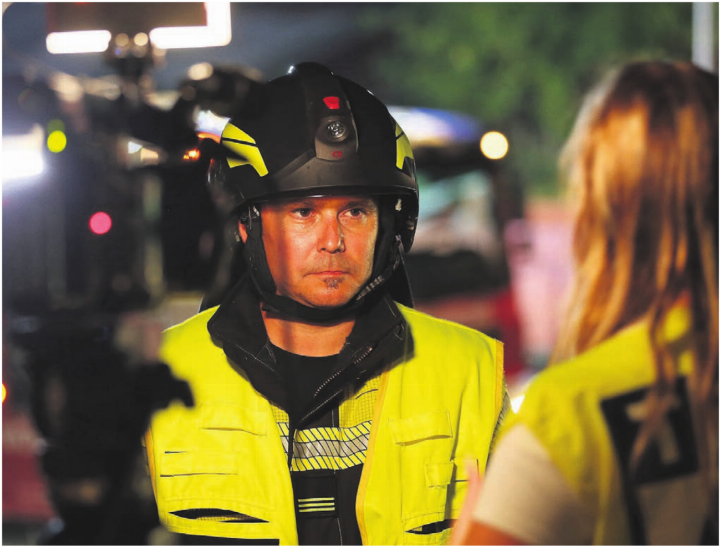 Er war extrem gefordert: Andreas Köchli, Kommandant der Feuerwehr Villmergen, war mehr als 24 Stunden vor Ort. Er war extrem gefordert: Andreas Köchli, Kommandant der Feuerwehr Villmergen, war mehr als 24 Stunden vor Ort.