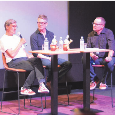 «JSAG-Tag besonderer Güte» - Regisseur Georges Gachot, Dirigent Hugo Bollschweiler und Moderator Andreas Gnädinger, von links.