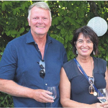 Zwischen Realität und Glauben - Premieren-Publikum: Gemeindeammann Stefan Zemp mit Doris Leuthard.