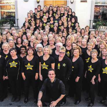 Gesang ohne Grenzen - Der «Rock Choir» reist aus London an – mit rund 200 Sängerinnen und Sängern.
Bilder: Michael Fricker / sca