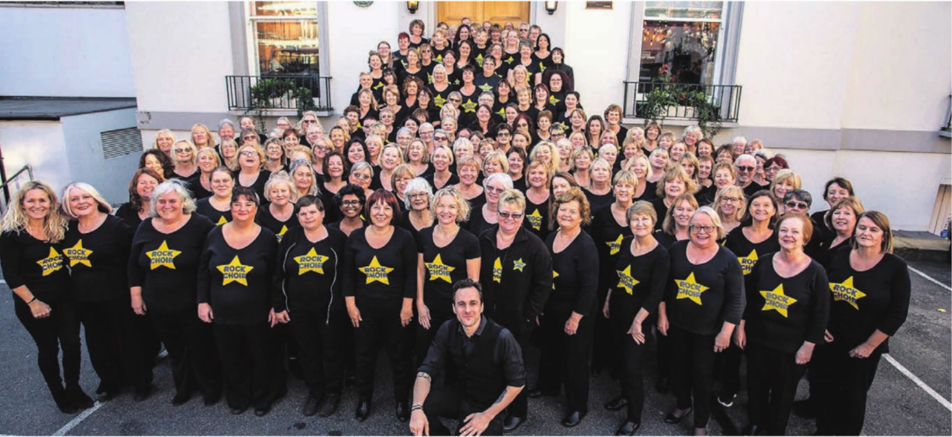 Der «Rock Choir» reist aus London an – mit rund 200 Sängerinnen und Sängern.
Bilder: Michael Fricker / sca - Das Bild wird blockiert. – Möglicherweise durch einen aktiven Adblocker.